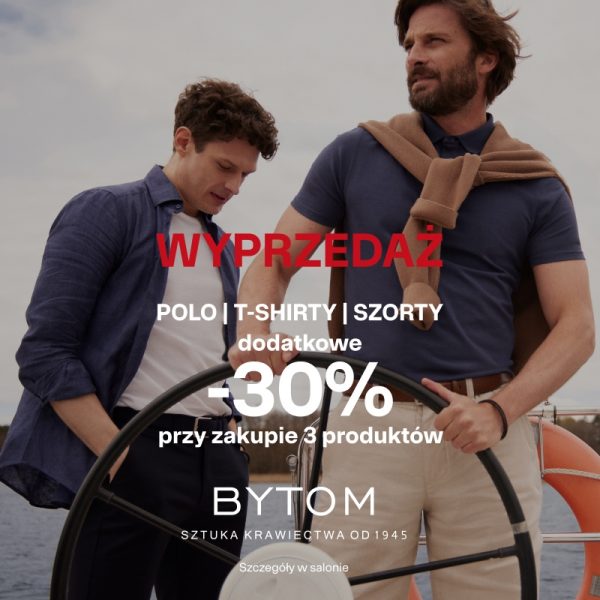 Grafika promocyjna marki Bytom. -30% przy zakupie 3 sztuk. 2 ciemnych blonydnów prowadzących łódkę na tle morza elegancko ubranych.